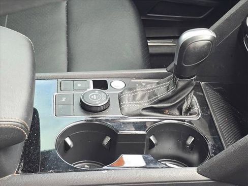 Used 2022 Volkswagen Atlas SE image 19