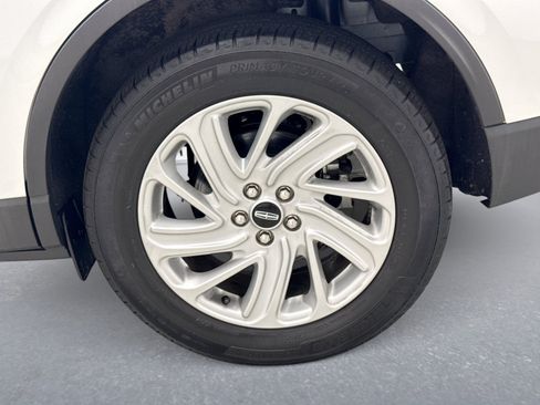 Used 2024 Lincoln Corsair AWD image 25