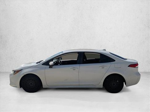 Used 2020 Toyota Corolla LE FWD image 8
