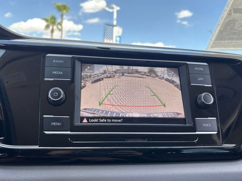 Used 2022 Volkswagen Taos S FWD image 21
