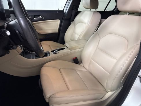 Used 2018 Mercedes-Benz GLA 250 image 10