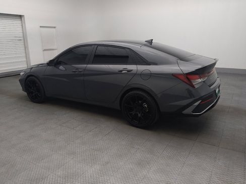 Used 2025 Hyundai Elantra Sport image 3