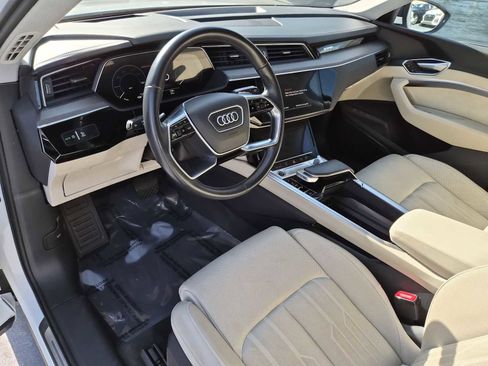 Certified 2021 Audi e-tron Prestige w/ Prestige Package image 2