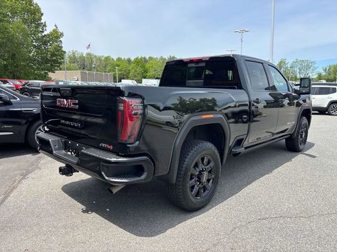Used 2025 GMC Sierra 2500 AT4 w/ AT4 Premium Plus Package AWD/4WD image 4