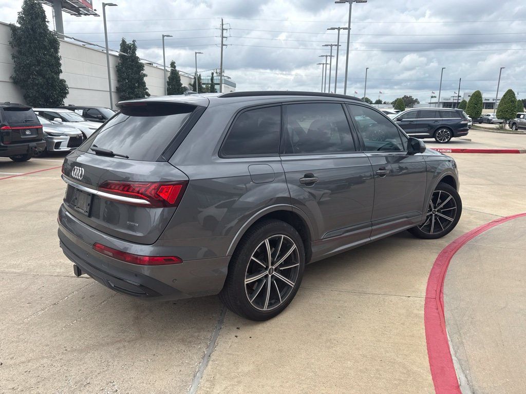 Used 2021 Audi Q7 3.0T Premium Plus AWD/4WD image 3