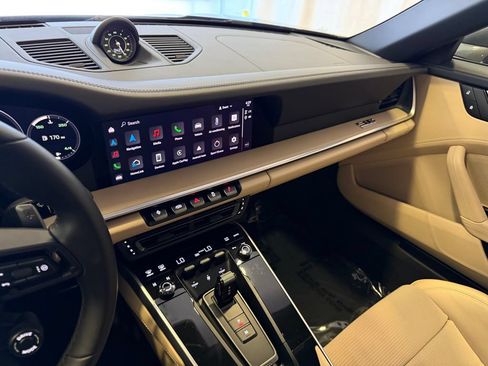 Certified 2024 Porsche 911 Targa 4S AWD/4WD image 17