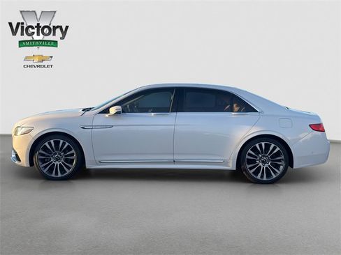 Used 2017 Lincoln Continental Reserve w/ Luxury Package image 3