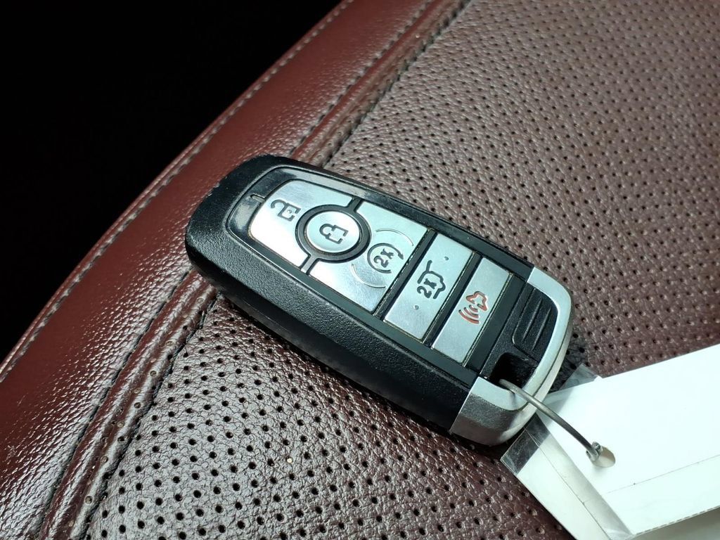 Used 2022 Ford Expedition Limited RWD image 23