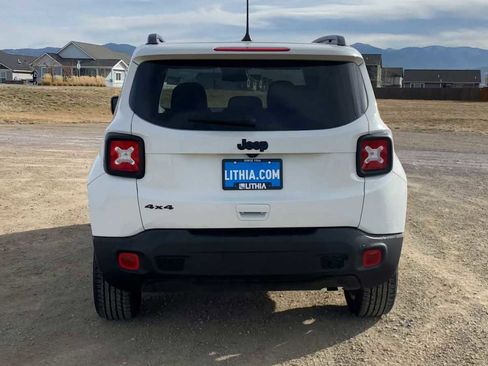 Certified 2023 Jeep Renegade Altitude w/ Sun/Sound Group image 7