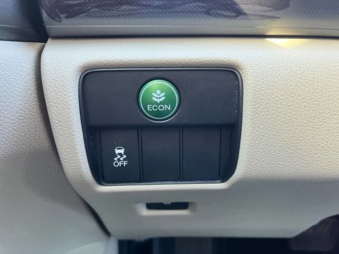 Used 2013 Honda Accord LX image 28