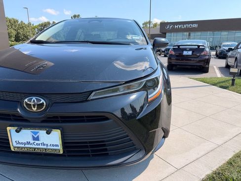 Used 2025 Toyota Corolla LE FWD image 13