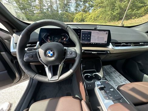 Used 2025 BMW X1 xDrive28i w/ Convenience Package image 27