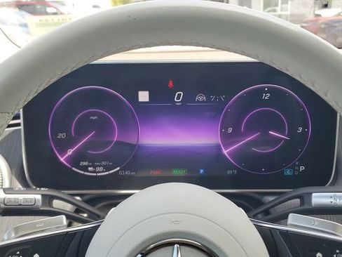 Used 2023 Mercedes-Benz EQS 450+ SUV image 27