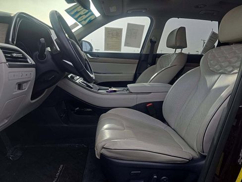 Used 2021 Hyundai Palisade Limited w/ Cargo Package image 3