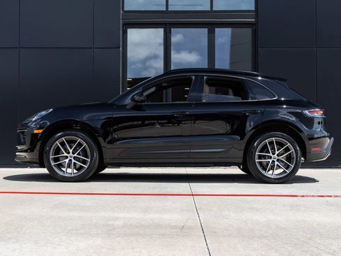 New 2026 Porsche Macan AWD/4WD image 2