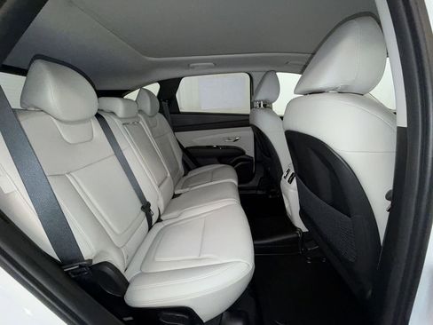 Used 2025 Hyundai Tucson Limited image 17