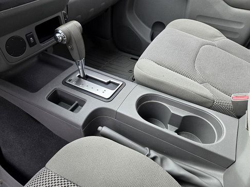 Used 2019 Nissan Frontier SV image 15