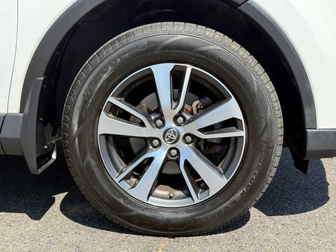 Used 2018 Toyota RAV4 XLE w/ All Weather Liner Package FWD image 14