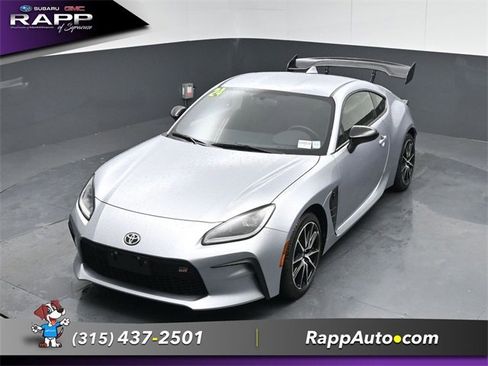 Used 2024 Toyota GR86 image 13