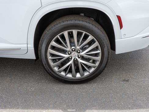 New 2026 Buick Enclave Avenir w/ Super Cruise Package image 9