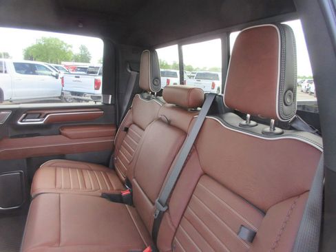 New 2026 GMC Sierra 2500 Denali Ultimate AWD/4WD image 13