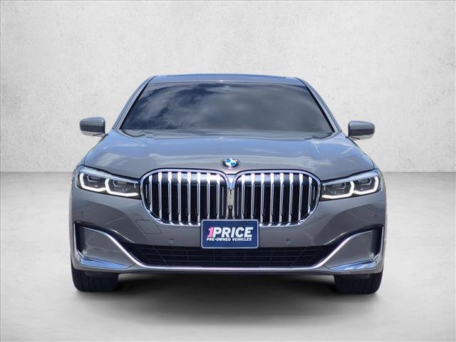 Used 2022 BMW 740i RWD image 2