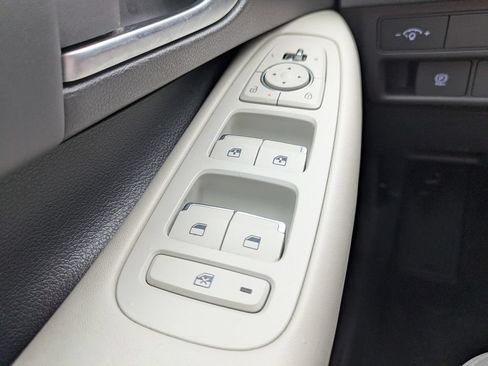 Used 2025 Hyundai Sonata SEL FWD image 23