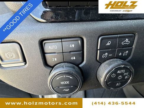 Certified 2023 Chevrolet Silverado 1500 High Country w/ Technology Package image 18