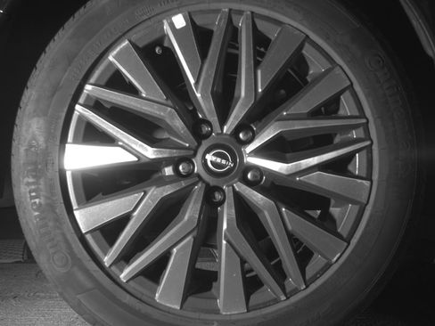 Used 2025 Nissan Altima 2.5 SV FWD image 15