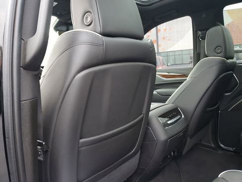 Used 2021 Cadillac Escalade Premium Luxury w/ Driver Assist Tech Package image 30