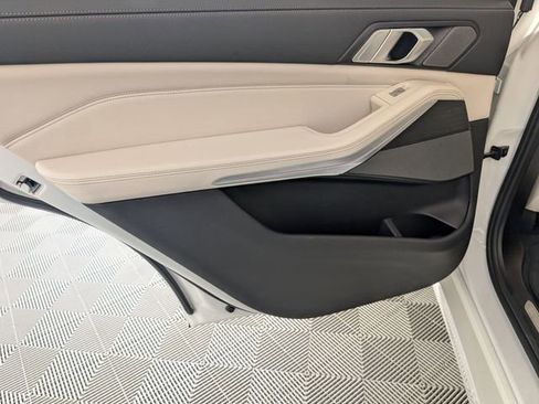 Used 2020 BMW X7 xDrive40i image 31