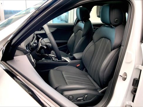 Used 2024 Audi A4 2.0T Premium Plus w/ Premium Plus Package image 8