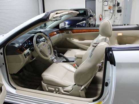 Used 2007 Toyota Solara SLE FWD image 24