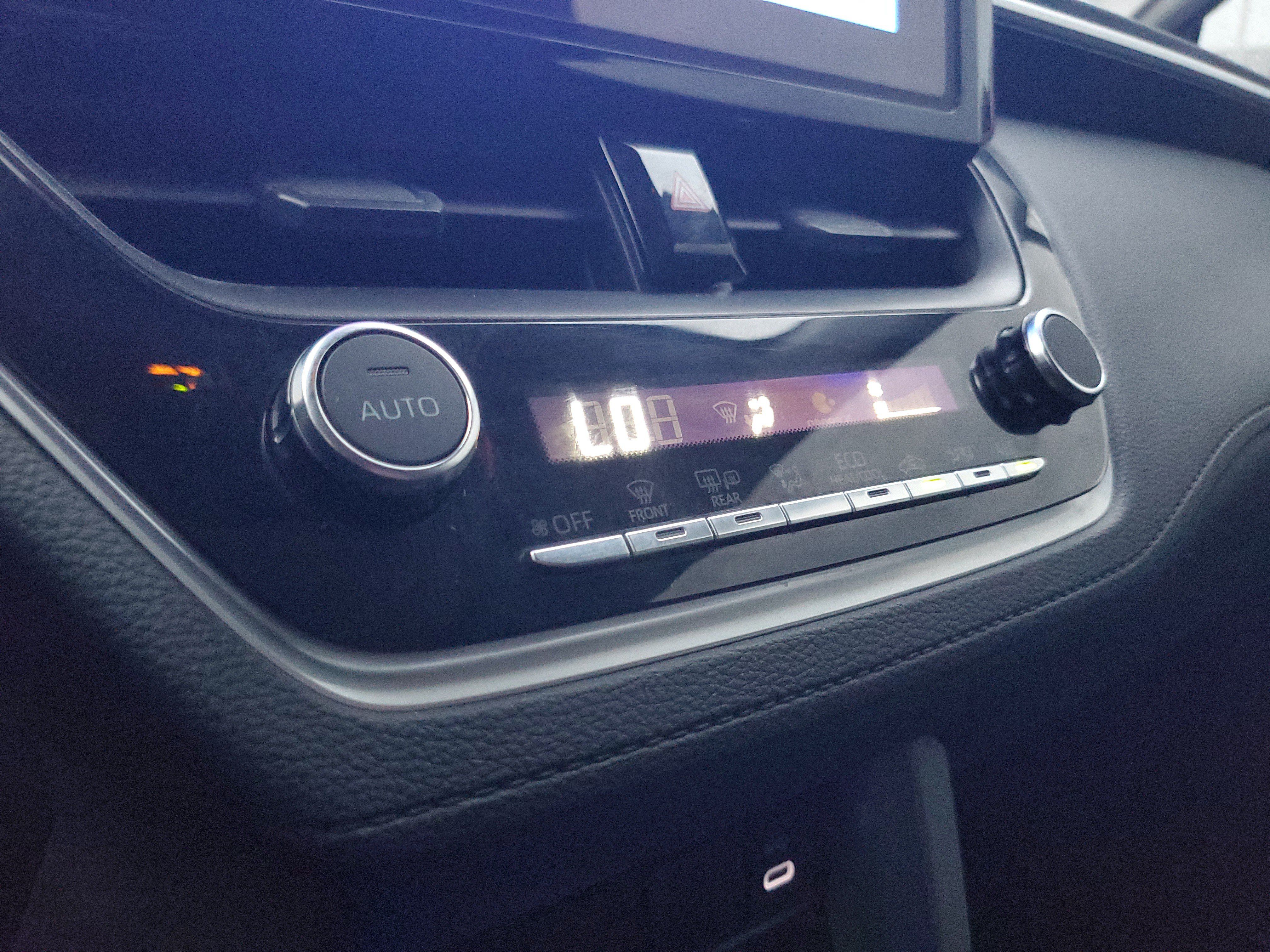 Certified 2025 Toyota Corolla Cross LE w/ Moonroof Package AWD/4WD image 29