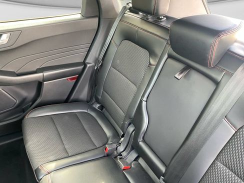 Used 2024 Ford Escape ST-Line w/ Tech Pack #1 AWD/4WD image 33