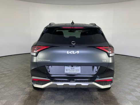 Certified 2025 Kia Sportage SX Prestige AWD/4WD image 14