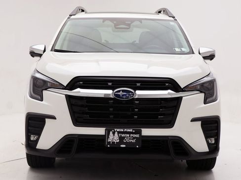 Used 2023 Subaru Ascent Limited w/ Technology Package AWD/4WD image 4