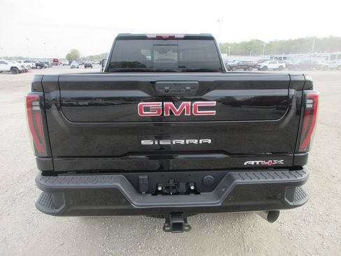 New 2026 GMC Sierra 2500 AT4X AWD/4WD image 6