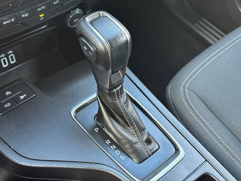 Used 2020 Ford Ranger XLT w/ Equipment Group 301A Mid RWD image 31