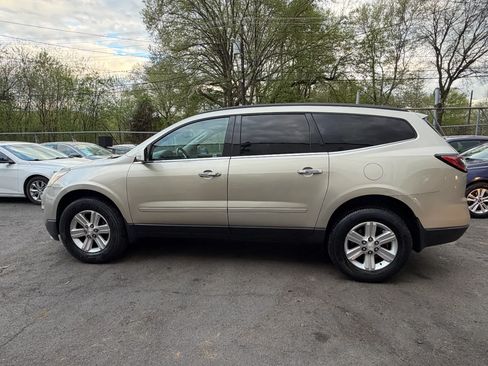 Used 2014 Chevrolet Traverse LT FWD image 6
