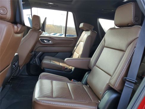 Used 2021 Chevrolet Tahoe High Country w/ Premium Package image 14