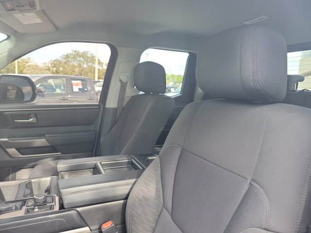 Used 2022 Toyota Tundra SR5 w/ SR5 Convenience Package AWD/4WD image 21