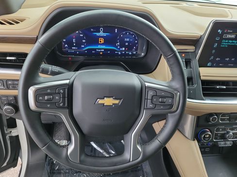 Used 2024 Chevrolet Tahoe Premier AWD/4WD image 22