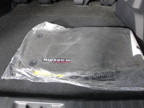 Used 2025 Toyota 4Runner TRD Off-Road image 32