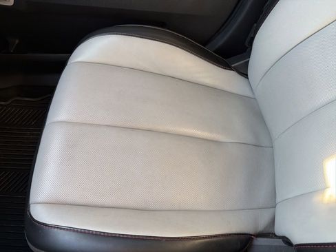 Used 2015 Chevrolet Equinox LTZ image 24