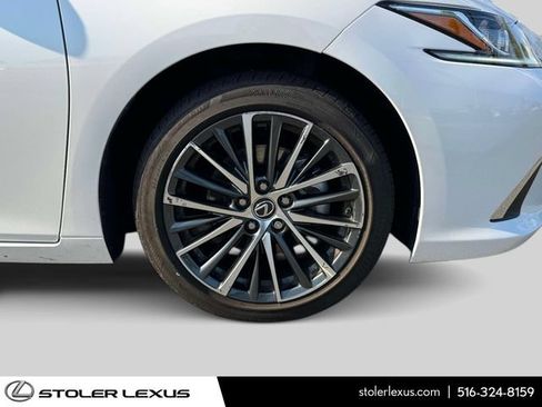 Used 2024 Lexus ES 350 w/ Premium Package FWD image 8