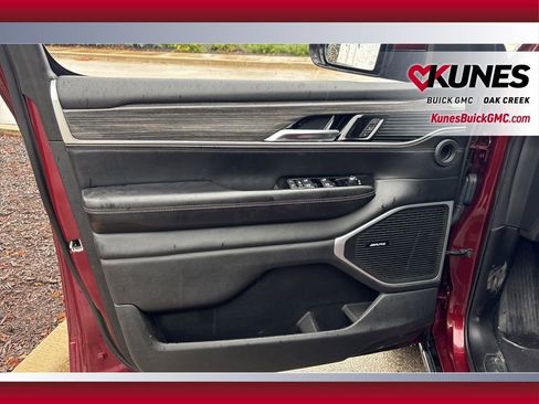 Used 2022 Jeep Wagoneer Series II image 8