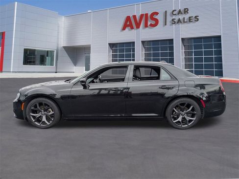 Used 2023 Chrysler 300 S image 10