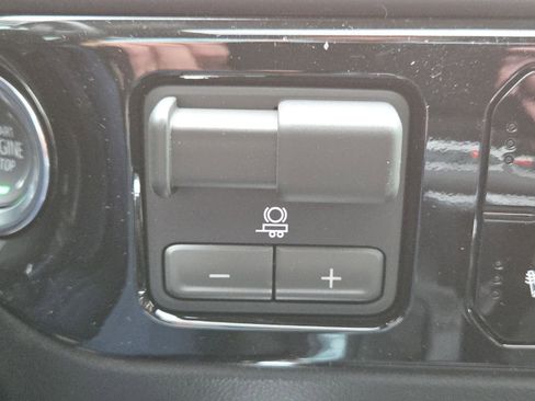 New 2026 GMC Sierra 1500 Elevation w/ Elevation Premium Package image 12