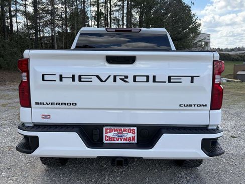 Used 2025 Chevrolet Silverado 1500 Custom image 21